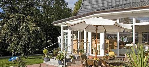 Hotel Herrlichkeit Dornum Janßen Exterior foto